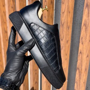 L’ARTICLE LURVEEN COLLECTION 2025